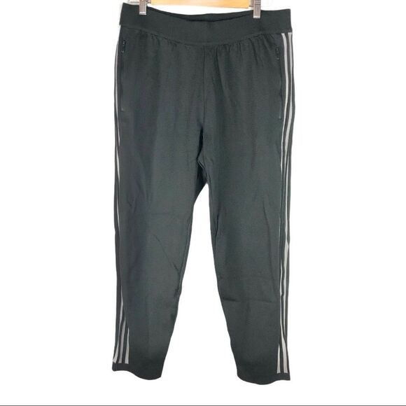 -Adidas Knit Cropped Womens Joggers NWT - Picture 1 of 8